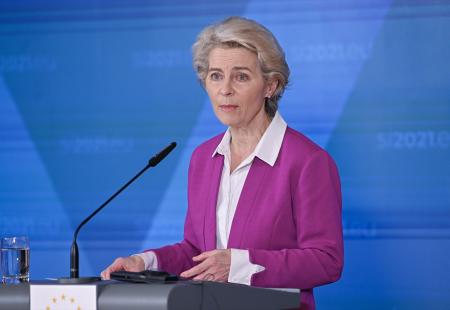 https://storage.bljesak.info/article/472423/450x310/von der leyen.jpg